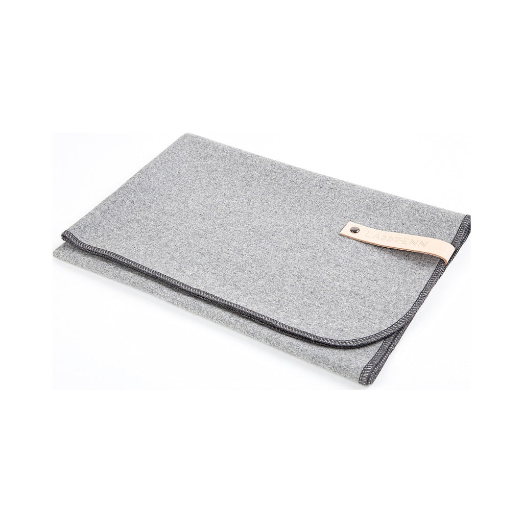 Åsnen Wool-Blend Dog Blanket – Silver